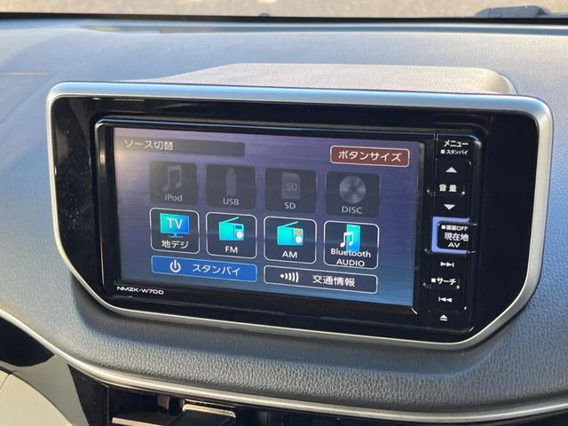 【ナビゲーション】使いやすいナビで目的地までしっかり案内してくれます。各種オーディオ再生機能も充実しており、お車の運転がさらに楽しくなります!!