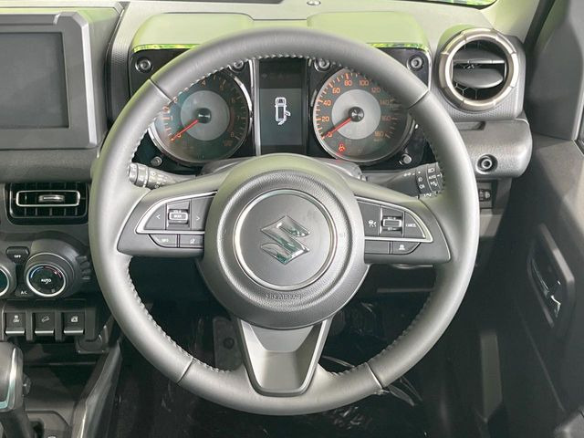 �y�����v�����X�e�A�����O�z�㎿�Ȋv���g�p���邱�ƂŁA��ɂ����������݂ƂĂ��^�]���₷���n���h���ł���