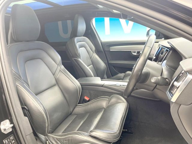 ●レザーシート:高級感漂うブラックレザーシートは、使用感も少なく良好なコンディションを保っております!その他、気になる箇所がございましたらお気軽にお問合せ下さい!