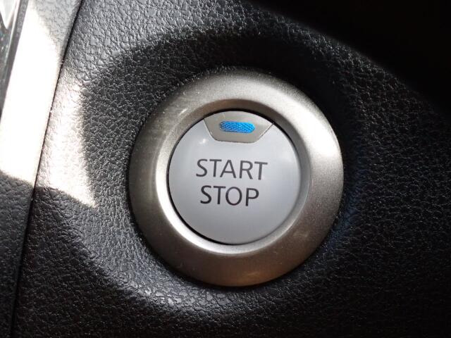 プッシュスタートでエンジン始動♪