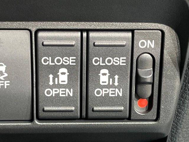 �y�����p���[�X���C�h�h�A�z�X�}�[�g�L�[��^�]�Ȃ̃X�C�b�`�Ō�ȗ����X���C�h�h�A�̊J���\���d��������͂����ăh�A���J����K�v�������A�����Ȃ��q�l�ł��ȒP�ɊJ���߂ł����K�ł���