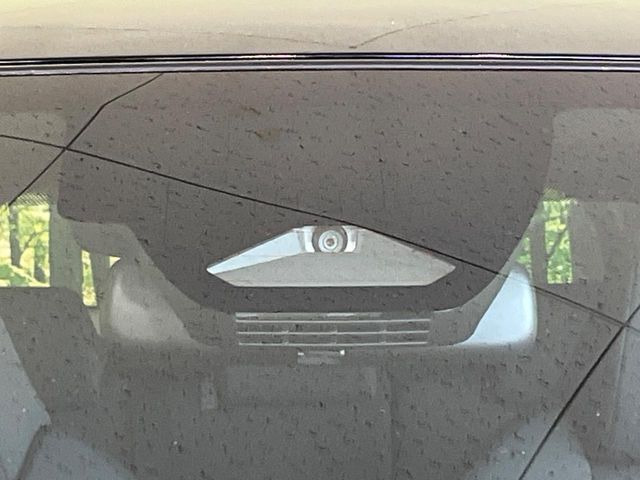 �y�g���^�Z�[�t�e�B�Z���X�z���s���ɑO���̎ԗ�����F�����A�Փ˂������Ȏ��͌x��ƃu���[�L�ŏՓˉ���Ɣ�Q�y�����A�V�X�g�B�����S�Ƀh���C�u�����y���݂��������܂��B