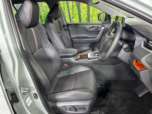 �y�n�[�t���U�[�V�[�g�z�������ƍ���S�n�𗼗������l�C�̃V�[�g���w�ʁE���ʂ̃t�@�u���b�N�f�ނ́A�ʋC���̗ǂ��⊊��ɂ����ɗD��Ă��܂��B�C���╞���ɍ��E���ꂸ���K�ɂ���肢�������܂��B