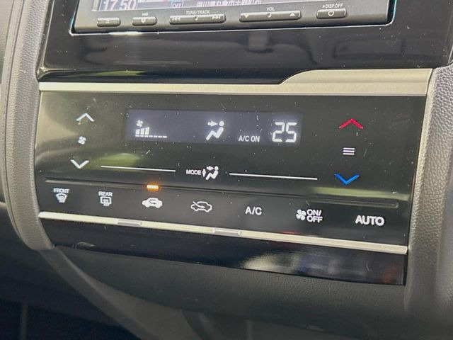 �y�I�[�g�G�A�R���z��x���D�݂̉��x�ɐݒ肷��΁A�ԓ��̉��x�����m�����ʂ≷�x�������Œ����B����&hellip;����&hellip;�Ɖ��x���X�C�b�`���������K�v�͂���܂���B���K�Ȏԓ���Ԃɂ͕K�{�̋@�\�ł��ˁ�