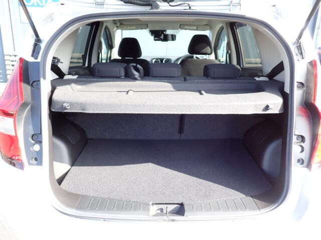 通常時のラケッジスペースです!大きな開口で荷物の乗せ降ろしも楽に行えます。