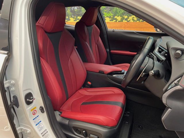 �y���烌�U�[�V�[�g�z����̂ӂ���肪�e�ՂŃ����e�i���X�����ȒP�ȁA�@�\���ɗD��鍇����v���̗p�����㎿�ȃV�[�g�ł��B����S�n���悭�A���������ӂ��S�n�ǂ��ԓ���Ԃ����o���Ă���܂��B