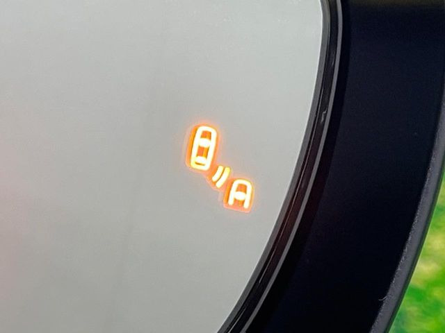 �y�u���C���h�X�|�b�g���j�^�[�z���s���A�h�A�~���[�̎��p�ɂȂ�₷���ӏ��Ɍ㑱�Ԃ��ڋ߂���ƃT�C�h�~���[�t�߂Ɍx����\���A�h���C�o�[�ɒ��ӊ��N�����Ă���܂��B