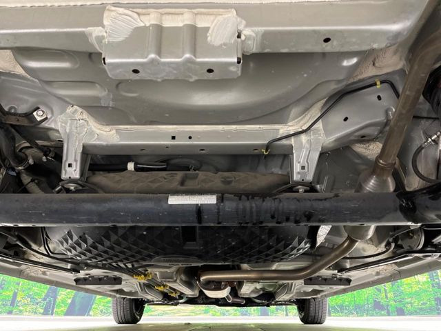 下回りがきれいなうちに、防錆加工の施工がオススメ。降雪地域はもちろん、沿岸部にお住いの方や、趣味でマリン・ウィンタースポーツをされる方にご好評いただいております。