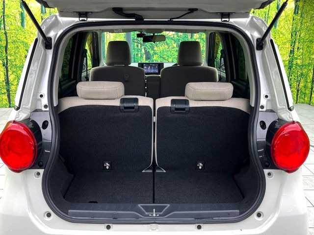 ���i�̂���������ʋ΁A���}���ɏ\���ȉ׎��X�y�[�X���m�ۂ��Ă���܂��B�Z�J���h�V�[�g��|���ƁA�傫�ȉו��̐ύڂ��\�ł���