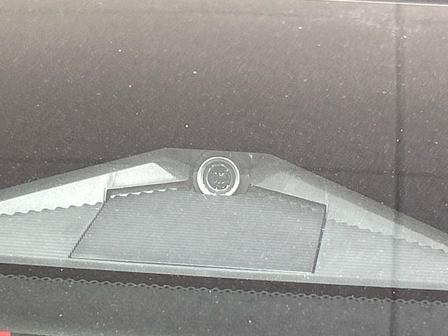 �y�z���_�Z���V���O�z���s���ɑO���̎ԗ�����F�����A�Փ˂������Ȏ��͌x��ƃu���[�L�ŏՓˉ���Ɣ�Q�y�����A�V�X�g�B�����S�Ƀh���C�u�����y���݂��������܂��B