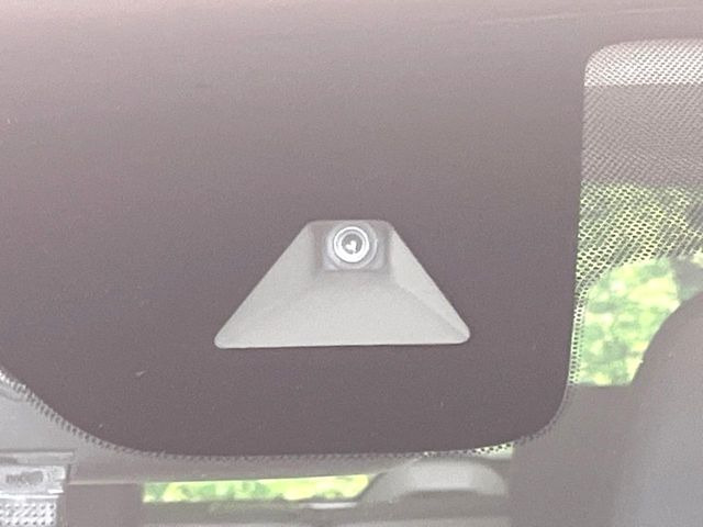 �y�O�He-Assist�z���s���ɑO���̎ԗ�����F�����A�Փ˂������Ȏ��͌x��ƃu���[�L�ŏՓˉ���Ɣ�Q�y�����A�V�X�g�B�����S�Ƀh���C�u�����y���݂��������܂��B