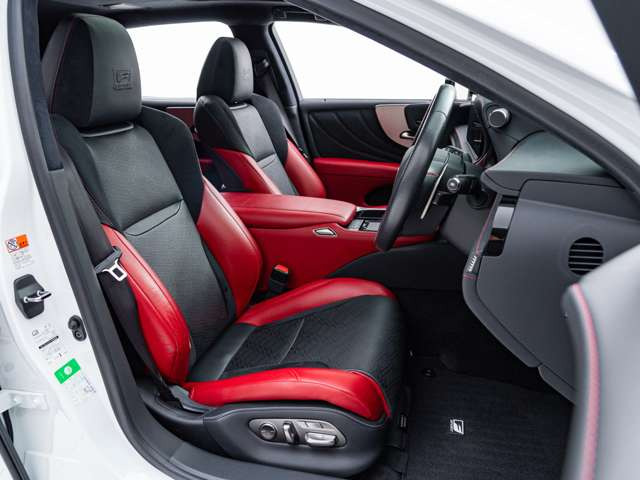 【 お客様のカーライフをサポート 】わたくしたちが目指すのはお客様との長いお付き合い。決して無理せず、無理させず。リセールを意識することで、リズムよくお車を乗り次いでいけるようお手伝い致します。