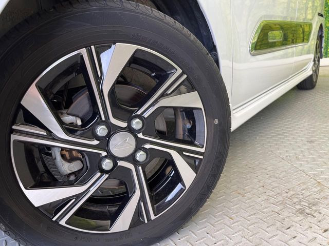 【純正14インチアルミホイール】外観にマッチした純正アルミホイールを装着しております。各種社外アルミホイールや、スタッドレスタイヤも取扱いしております。是非ご相談ください♪