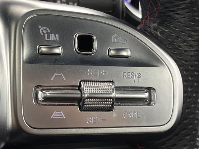 ���f�B�X�g���j�b�N�v���X:�s�s�A�x�O�A�������H�Ȃǂ̑��s���ɁA�X�e���I�}���`�p�[�p�X�J�����ƃ��[�_�[�Z���T�[�ɂ��A�O���Ԃ�F�����đ��x�ɉ������Ԋԋ������ێ����鎟����̃N���R��!