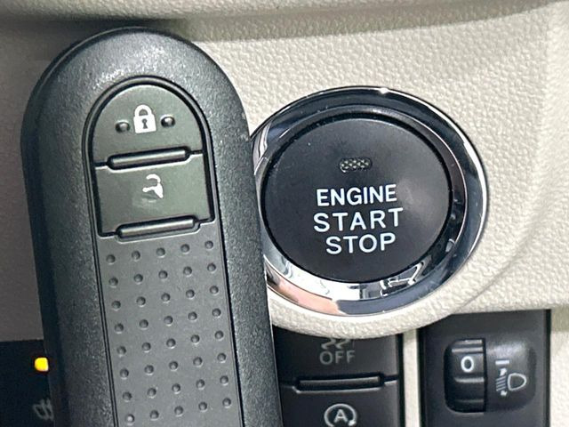 �y�L�[�t���[�V�X�e���z�J�o����|�P�b�g�ɓ��ꂽ�܂܂ł��h�A�̎{���E�������\�ȃX�}�[�g�L�[�𑕔��B�G���W���̃I���E�I�t�����J�M�����o���K�v����������Ƃ��Ă��֗��ł���