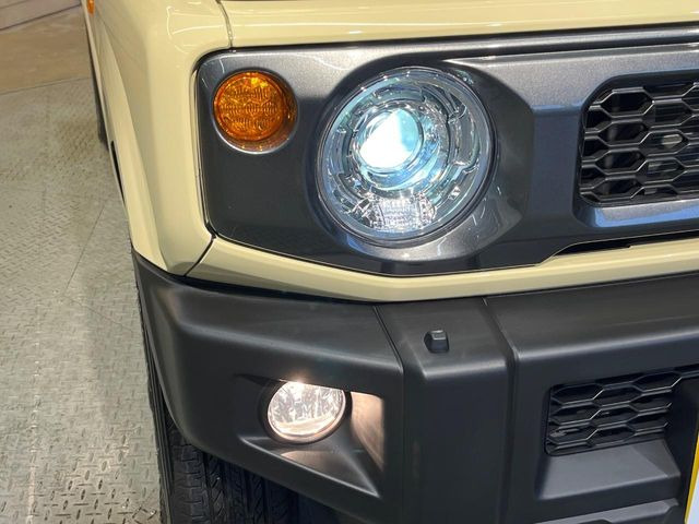 �yLED�w�b�h���C�g�z���V����ԑ��s�����ǍD�Ȏ��E���m�ۂ����S���ĉ^�]�ł��鍂�P�xLED�w�b�h���C�g�𑕔�!�_�����x�������A����d�͂��}�����Ă��܂��B