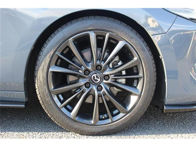 ���Ǝҗl�ւ̔̔��͂��f�肳���Ă��������܂��B �Ԍ������ԗ��̏ꍇ�́A�Ԍ����擾�������x�������z�ŕ\�����Ă���܂��B