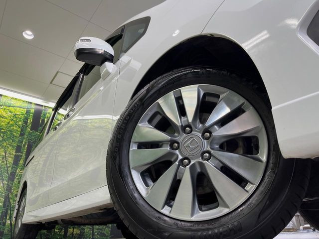 �y����16�C���`�A���~�z�C�[���z�O�ςɃ}�b�`���������A���~�z�C�[���𑕒����Ă���܂��B�e��ЊO�A���~�z�C�[����A�X�^�b�h���X�^�C�����戵�����Ă���܂��B���񂲑��k����������