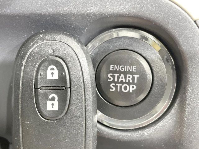 �y�L�[���X�X�^�[�g�V�X�e���z�J�o����|�P�b�g�ɓ��ꂽ�܂܂ł��h�A�̎{���E�������\�ȃX�}�[�g�L�[�𑕔��B�G���W���̃I���E�I�t�����J�M�����o���K�v����������Ƃ��Ă��֗��ł���