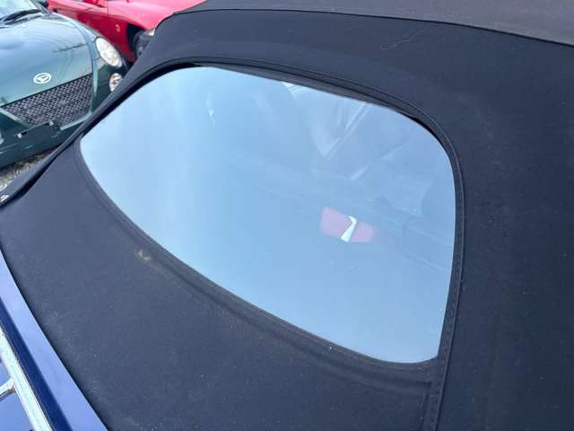 �A�����J�̃L�����p�X�g�b�v�ɃK���X�E�C���h