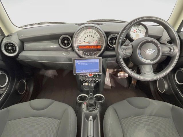 �A���ԃO���[�v���݌ɐ���2,000��!�S���̌n��X���烁�[�J�[�E�Ԏ��킸���Љ�o����̂ŁA���Ȃ��Ƀs�b�^���̂��Ԃ�������͂��ł���܂��͂��₢���킹��������