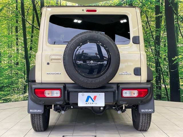 安心の最長10年・走行無制限保証(有償)をご用意。保証内容も充実はもちろん、無料点検&オイル交換や、年中無休の全国・24時間ロードサービスも付帯されておりますのでご安心下さい。