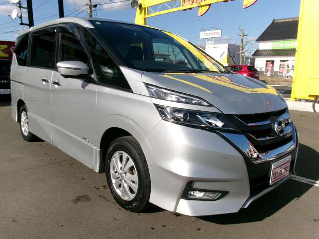 セレナ2.0 ハイウェイスター Vセレクション 4WD