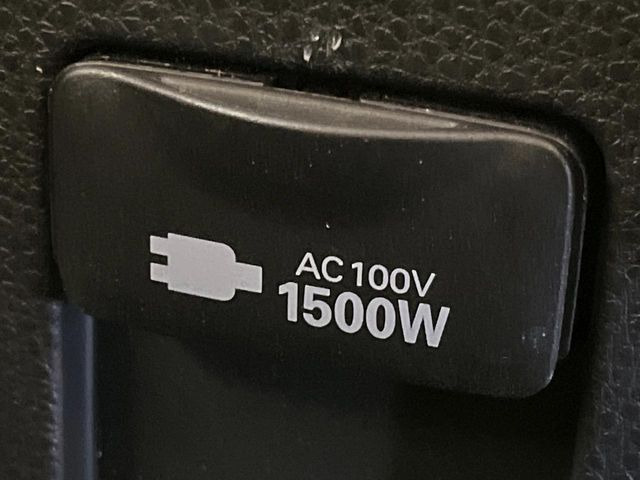 【1500Wアクセサリーコンセント】消費電力1500Wまでの家電が使えます。キャンプやスポーツ・アウトドアでのアクティビティはもちろん、災害・停電の際に大活躍♪