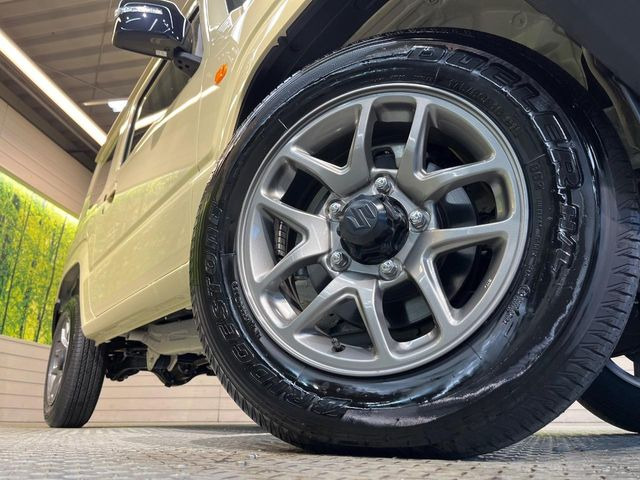 �y����16�C���`�A���~�z�C�[���z�O�ςɃ}�b�`���������A���~�z�C�[���𑕒����Ă���܂��B�e��ЊO�A���~�z�C�[����A�X�^�b�h���X�^�C�����戵�����Ă���܂��B���񂲑��k����������