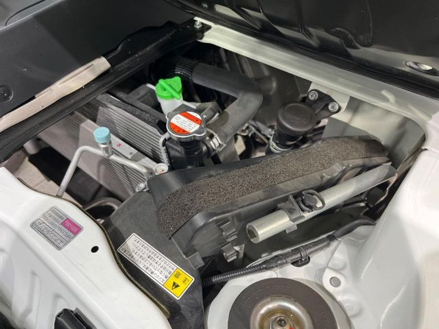 親切・丁寧な専門メカニックスタッフが応対!・車検・点検整備・事故等の修理などアフターサービスも安心。お車のカスタマイズもネクステージのサービススタッフまでご相談ください!