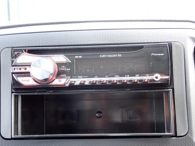 CD�I�[�f�B�I�E���W�I���t���Ă܂��B