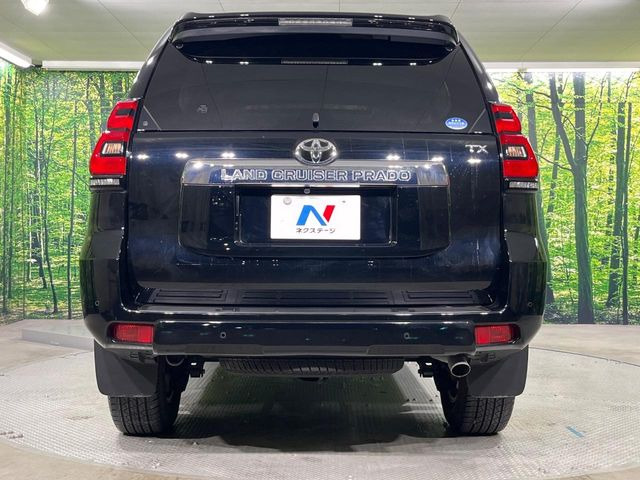 安心の最長10年・走行無制限保証(有償)をご用意。保証内容も充実はもちろん、無料点検&オイル交換や、年中無休の全国・24時間ロードサービスも付帯されておりますのでご安心下さい。