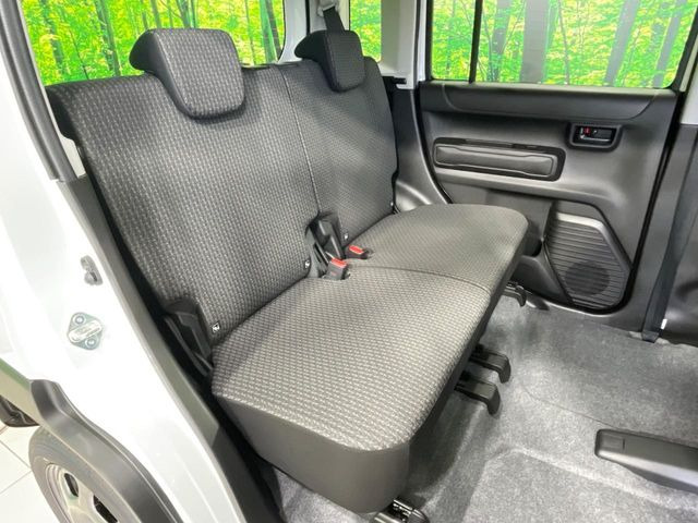 ���i���ȃI���W�i���t���A�}�b�g���I�v�V�����ɂĂ��p�ӂ��Ă���܂��B���D���ȃf�U�C����J���[�����Ԃɍ��킹�đI��ł����������Ƃ��ł��܂���