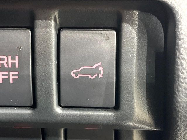 �y�p���[�o�b�N�h�A�z�X�}�[�g�L�[��^�]�Ȃ̃{�^�������������Ń��A�Q�[�g�������ŊJ���܂�!�ו��������Ă��鎞��A�����ʒu�ɂ���o�b�N�h�A��߂�ۂɕ֗��ȋ@�\�ł���