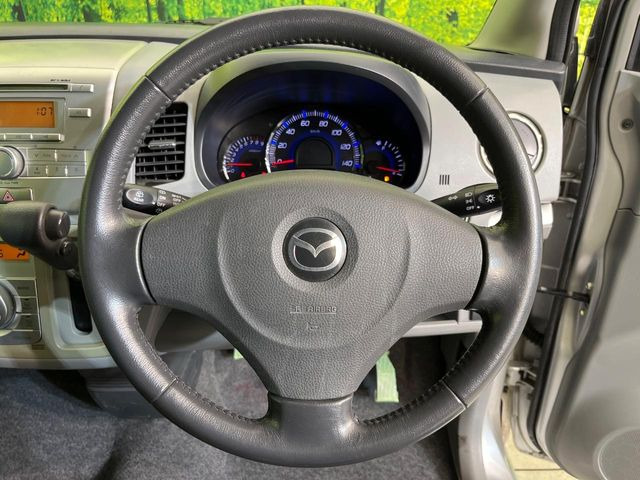 �y�����v�����X�e�A�����O�z�㎿�Ȋv���g�p���邱�ƂŁA��ɂ����������݂ƂĂ��^�]���₷���n���h���ł���