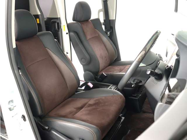 �ǉ��̂��ʐ^�⓮��ȂǁA���[����LINE�ł�����ł��܂�!�C�ɂȂ�_������΂ǂ�Ȃ��Ƃł����X�^�b�t�܂ł��\���t�������������v���ɂ��Ή������Ē����܂�!