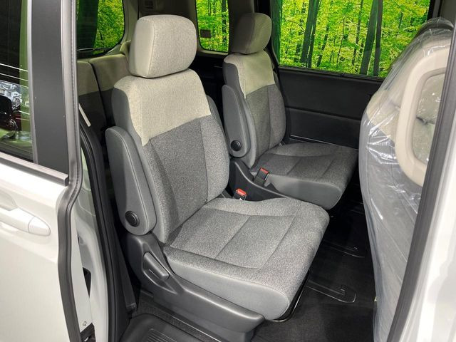 ���i���ȃI���W�i���t���A�}�b�g���I�v�V�����ɂĂ��p�ӂ��Ă���܂��B���D���ȃf�U�C����J���[�����Ԃɍ��킹�đI��ł����������Ƃ��ł��܂���