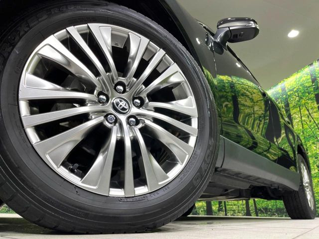 �y����19�C���`�A���~�z�C�[���z�O�ςɃ}�b�`���������A���~�z�C�[���𑕒����Ă���܂��B�e��ЊO�A���~�z�C�[����A�X�^�b�h���X�^�C�����戵�����Ă���܂��B���񂲑��k����������