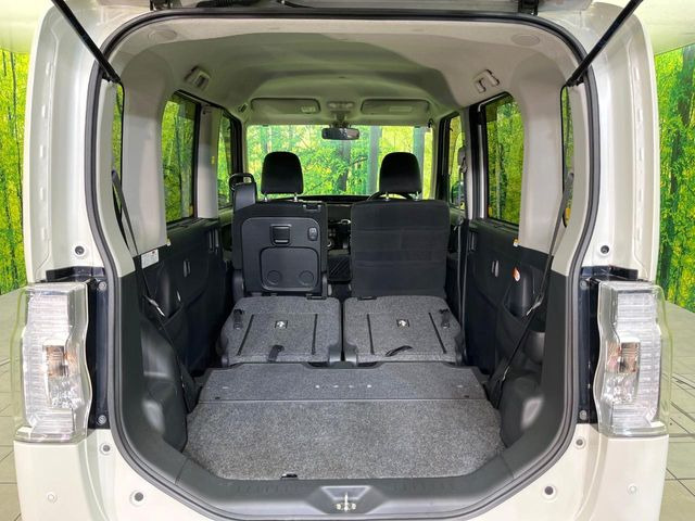 ���i�̂���������ʋ΁A���}���ɏ\���ȉ׎��X�y�[�X���m�ۂ��Ă���܂��B�Z�J���h�V�[�g��|���ƁA�傫�ȉו��̐ύڂ��\�ł���