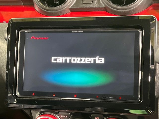 �y���ʃi�r�z�l�C�̑�^8�C���`�i�r�𑕔��B���݊��̂�����ʂ̓C���p�N�g��!�i�r���p���̃}�b�v�\���͌��₷���A�e���r��DVD�͗Տꊴ���A�b�v!�����̃h���C�u���O�b�Ɗy�����Ȃ�܂���