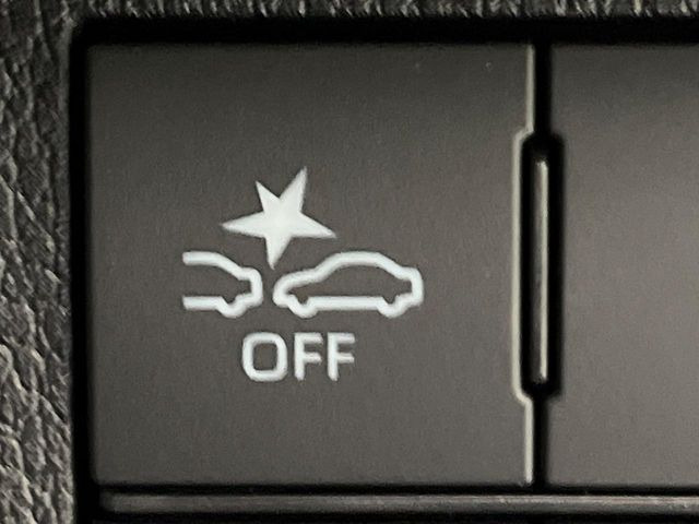 �y�X�}�[�g�A�V�X�g�z���s���ɑO���̎ԗ�����F�����A�Փ˂������Ȏ��͌x��ƃu���[�L�ŏՓˉ���Ɣ�Q�y�����A�V�X�g�B�����S�Ƀh���C�u�����y���݂��������܂��B