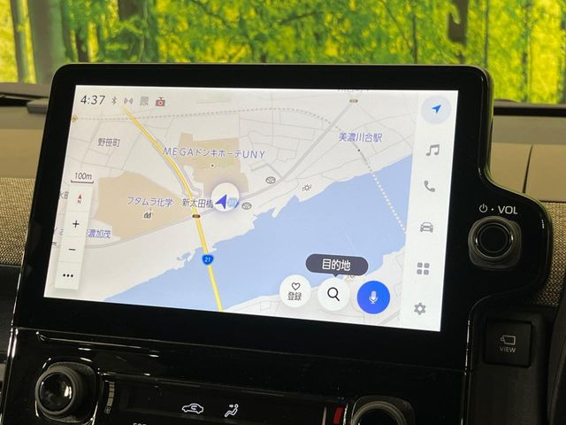 【10.5インチナビ】高級感とインパクトのある大画面ナビを装備。各種オーディオ操作はもちろん、スマホ連携もできる利便性の高いナビです♪