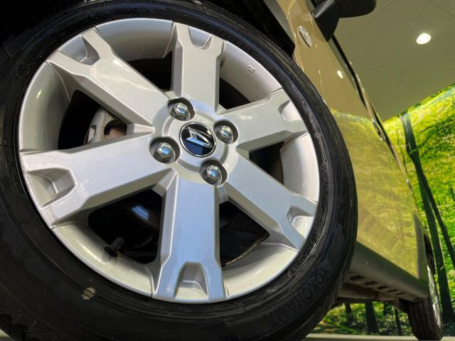 �y����15�C���`�A���~�z�C�[���z�O�ςɃ}�b�`���������A���~�z�C�[���𑕒����Ă���܂��B�e��ЊO�A���~�z�C�[����A�X�^�b�h���X�^�C�����戵�����Ă���܂��B���񂲑��k����������