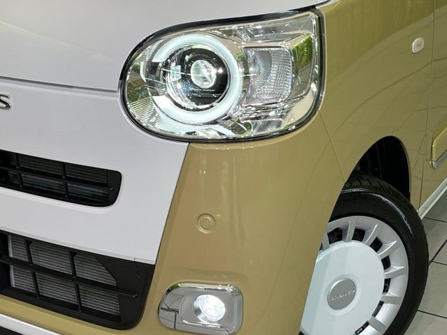 �yLED�w�b�h���C�g�z���V����ԑ��s�����ǍD�Ȏ��E���m�ۂ����S���ĉ^�]�ł��鍂�P�xLED�w�b�h���C�g�𑕔�!�_�����x�������A����d�͂��}�����Ă��܂��B