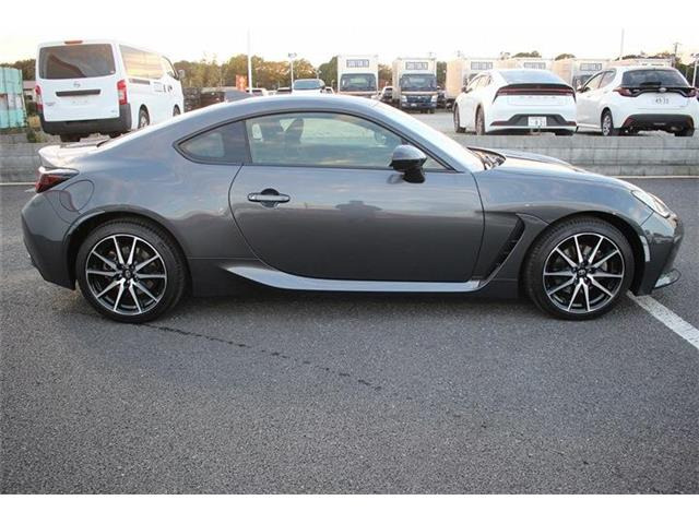 ���Ǝҗl�ւ̔̔��͂��f�肳���Ă��������܂��B�Ԍ������ԗ��̏ꍇ�́A�Ԍ����擾�������x�������z�ŕ\�����Ă���܂��B