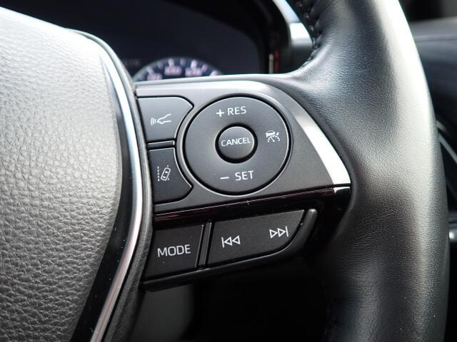 �y�N���[�Y�R���g���[���z�������H�ł̒��������s���y�Ɂ�A�N�Z���y�_���𓥂܂��Ɏԑ������ɕۂ��Ƃ��\�ł��B�O���̎ԗ������m���ĎԊԂ�ۂ悤�ɑ��x���߂��Ă���܂�!!