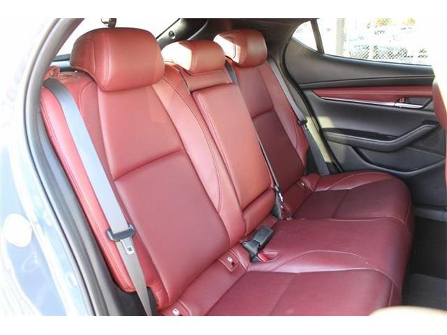 ���Ǝҗl�ւ̔̔��͂��f�肳���Ă��������܂��B �Ԍ������ԗ��̏ꍇ�́A�Ԍ����擾�������x�������z�ŕ\�����Ă���܂��B