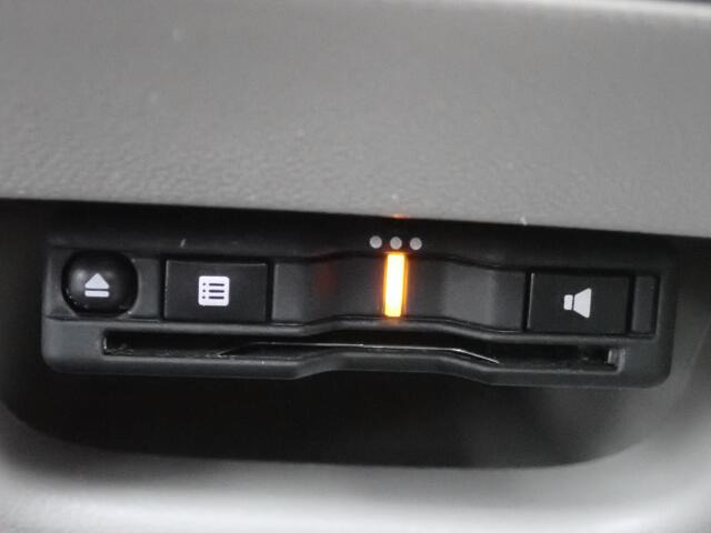 ETCも装備しています。ノンストップで料金所を通過できます。うれしい装備ですよね。