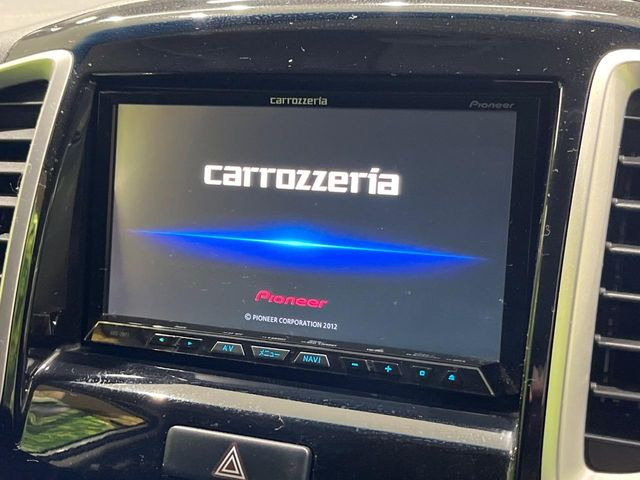 【ナビゲーション】目的地までしっかり案内してくれる使いやすいナビ。Bluetooth接続すればお持ちのスマホやMP3プレイヤーの音楽を再生可能!毎日の運転がさらに楽しくなります!!