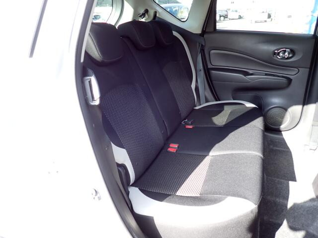 リヤシートになります。ぜひご来店頂き、状態をご確認ください。